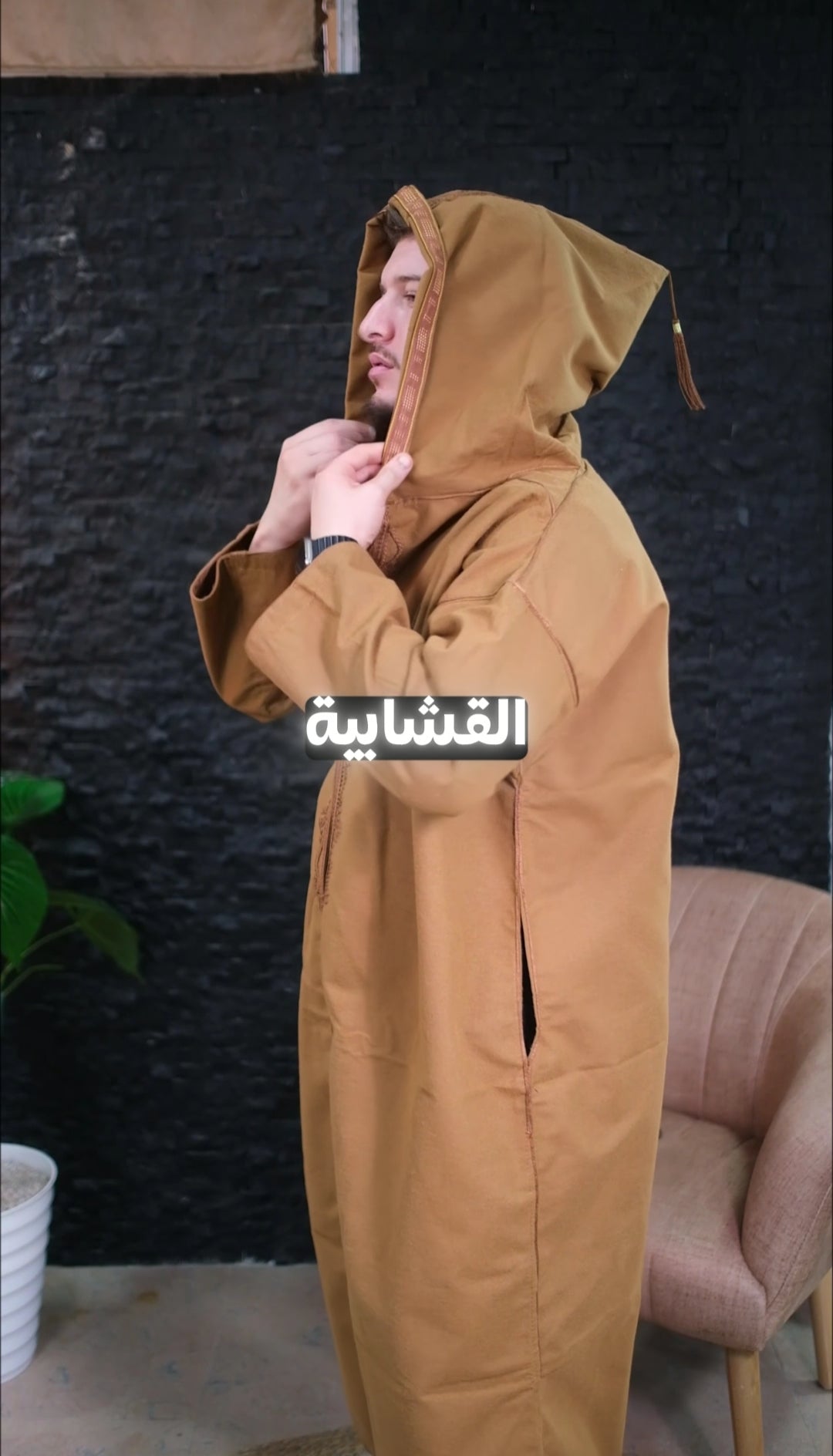 القشّابية الجزائرية الأصيلة – دفء رجولي لا يقاوم في أبرد أيام الشتاء